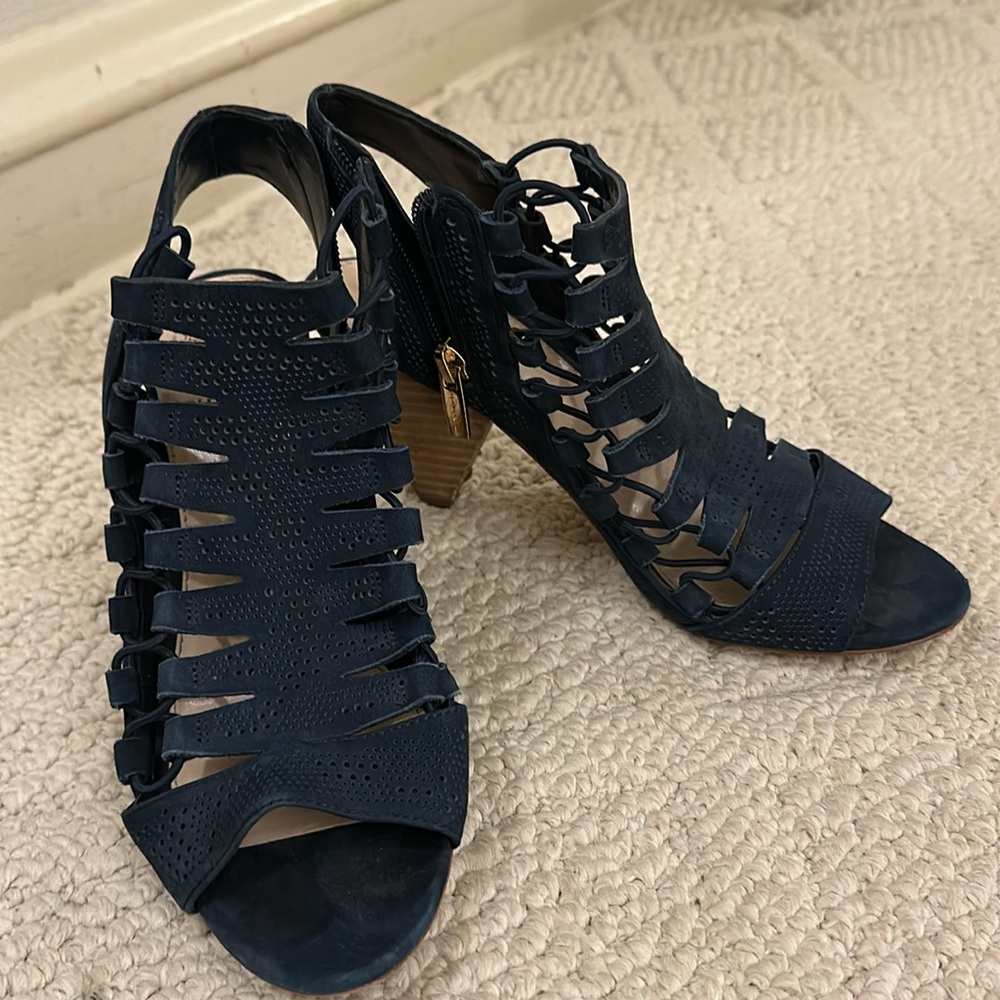 Vince Camuto navy heels
